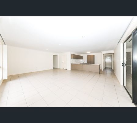 7 Bellagio Crescent, Coomera, Qld 4209 - Photo 1