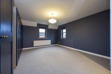 1 Henley Hall, St James, Royal Hillsborough, BT26 6RZ - Photo 2