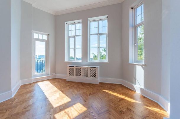 3 bedroom flat to rent - Photo 1