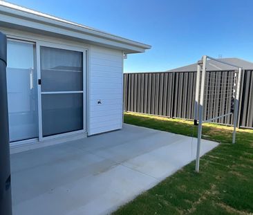 1a Broadway Drive - Photo 5