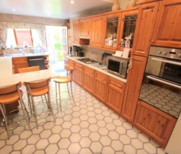 Studio Flat, Palmerston Crescent, N13 - Photo 6