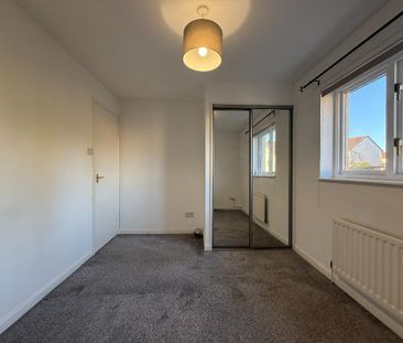 2 bedroom semi-detached house to rent - Photo 5