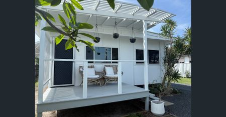 Great Location in the heart of Bongaree - Photo 4