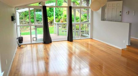 Bright and spacious 3 bedroom, Hillsbrough - Photo 3