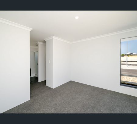 6 Parktree Avenue, Yanchep, WA 6035 - Photo 3