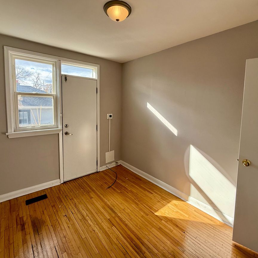 For Lease - 150 Kerr Street, Oakville, Ontario - Photo 1