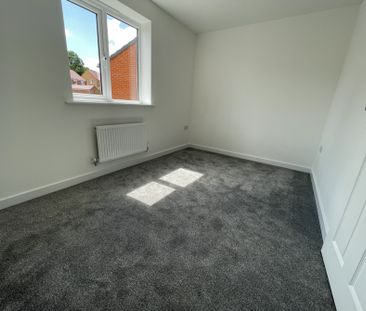 3 bedroom - Photo 2