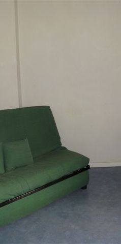 Location Appartement 1 pièce 15m² LE CREUSOT 71200 - Photo 1