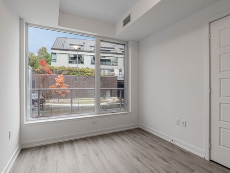 For Lease - 333 Sunseeker Avenue Unit# 117, Innisfil, Ontario - Photo 3