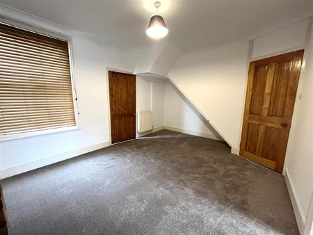 2 bedroom terraced house to rent - Photo 4