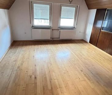 Egelsbach Gemütliche Dachgeschosswohnung mit neuem Badezimmer - Foto 1