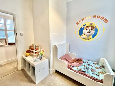 2 bedroom end of terrace house to rent - Photo 4