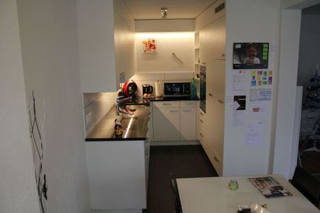 "Gemütliche 4 1/2 Zimmerwohnung mit grossem Balkon" - Photo 2