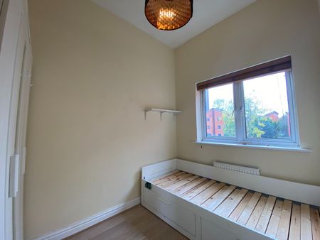 3 Bed Semi-Detached House, Newcastle Street, M15 - Photo 5