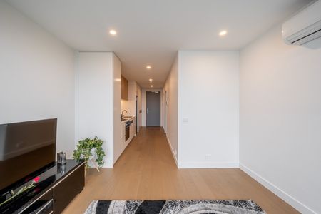 1814/1 Warde Street, Footscray VIC 3011 - Photo 4