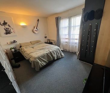 1 Bed Flat, Boot Lane, BS3 - Photo 2