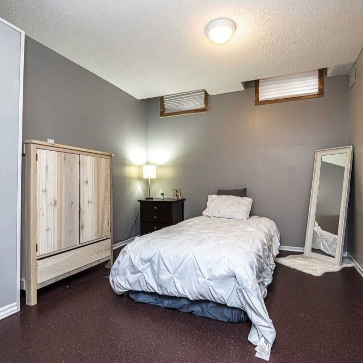 For Lease - 40 Delaney Crescent, Barrie, Ontario - Photo 1