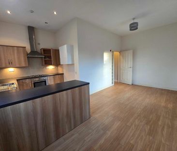 1 bedroom flat to rent - Photo 2