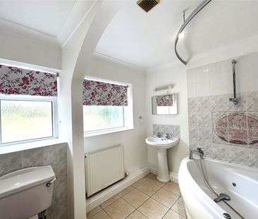 Lambrook Road, Shepton Beauchamp, Ilminster, Somerset, TA19 - Photo 6