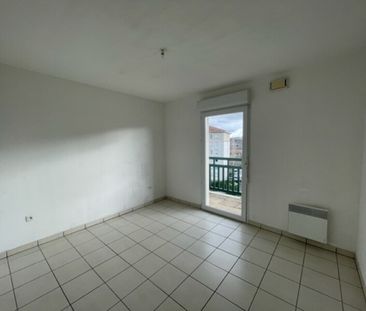 Location Appartement 3 pièces 63m² BAYONNE 64100 - Photo 2