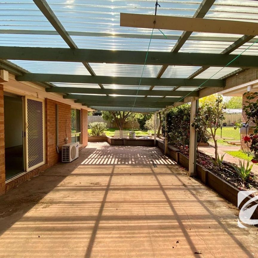 HOME IN OATLANDS ESTATE - Photo 1
