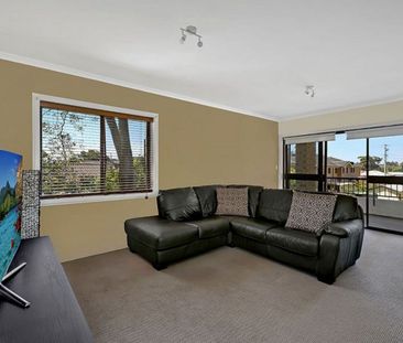 SPACIOUS APARTMENT - Photo 2