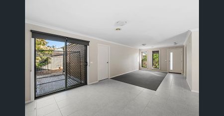 Neat 3 Bedroom Home with open plan living in Epsom - Photo 2