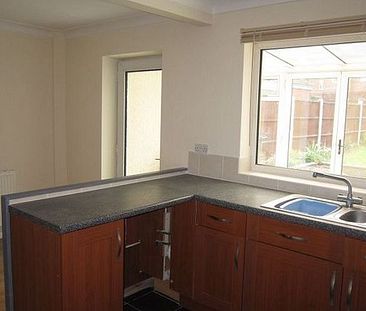 3 Bedroom Semi-Detached House to Let in Doncaster - Photo 3