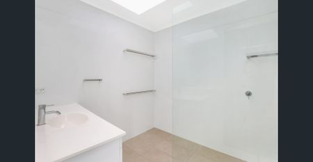 3/11 Evans Street, Maroochydore, Qld 4558 - Photo 2