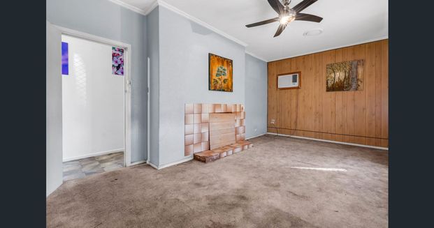 Charming 3-Bedroom Home with Spacious Yard in Elizabeth Downs - Photo 1