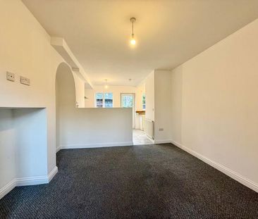 3 bedroom character property to rent - Photo 2