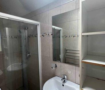 4 Bedroom in Macleans Zone - Photo 5