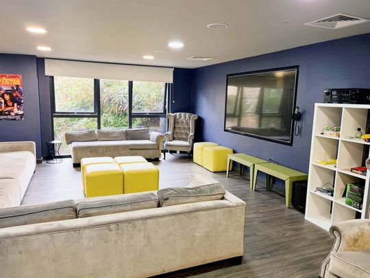 Large Standard Double Ensuite - Photo 1