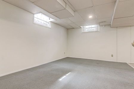 For Lease - 3586 Italia Crescent, Mississauga, Ontario - Photo 5