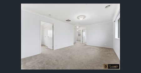 FOR LEASE - Stylish Family Living in Prime Tarneit Location - Photo 2