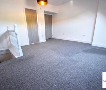3 Bedroom House - Mid Terrace To Let - Photo 5