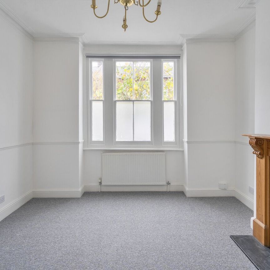 Goldsboro Road, London, SW8 - Photo 1