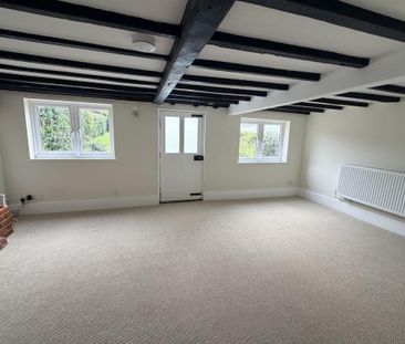 2 bedroom detached house to rent - Photo 2