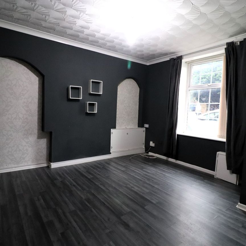2 Bedroom Mid Terraced House To Rent - Photo 1