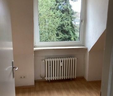 Individuelle Dachgeschloss-Single-Wohnung in Lierenfeld - Photo 4