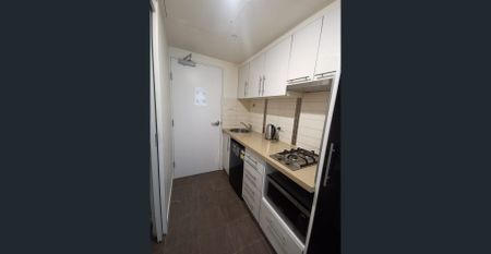 Furnished Studio in Prime Location in North Melbourne - Photo 5