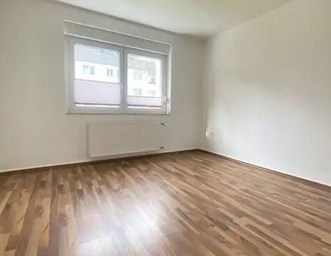 PER JOBCENTER! Nachmieter für 2 Zimmer Wohnung in Berlin 10365 - Photo 1