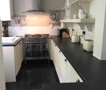 2 bedroom terraced house to rent - Photo 6