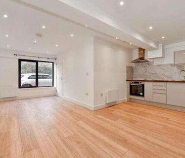 Victoria House, High Wycombe, HP11 - Photo 1