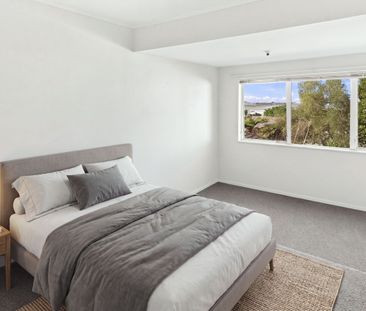 Four bedroom beauty! - Photo 2