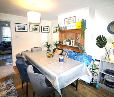 2 bedroom terraced house to rent - Photo 4