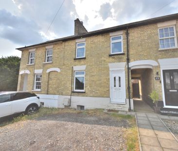 3 bedroom mid terraced house to rent, - Photo 3