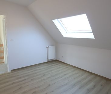 Ruime bel-etage woning met terras en garage in Ardooie - Photo 4