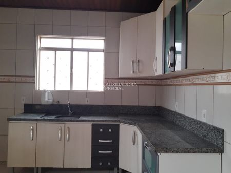 Casa com 2 quartos e 179m² para alugar em Vila Bom Princípio, Cachoeirinha. - Foto 5
