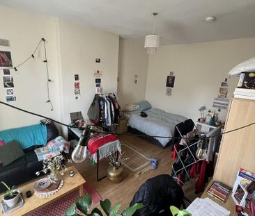 7 bedroom semi-detached house to rent - Photo 3